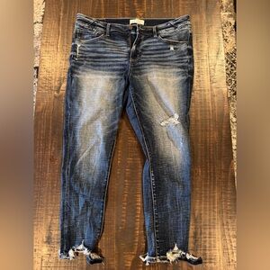 Distressed Blue Jeans Bke Payton, universal fit, mid rise, ankle skinny